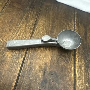 Vintage Metal Mechanical Ice Cream Scoop 7.5" Spring Return Lever